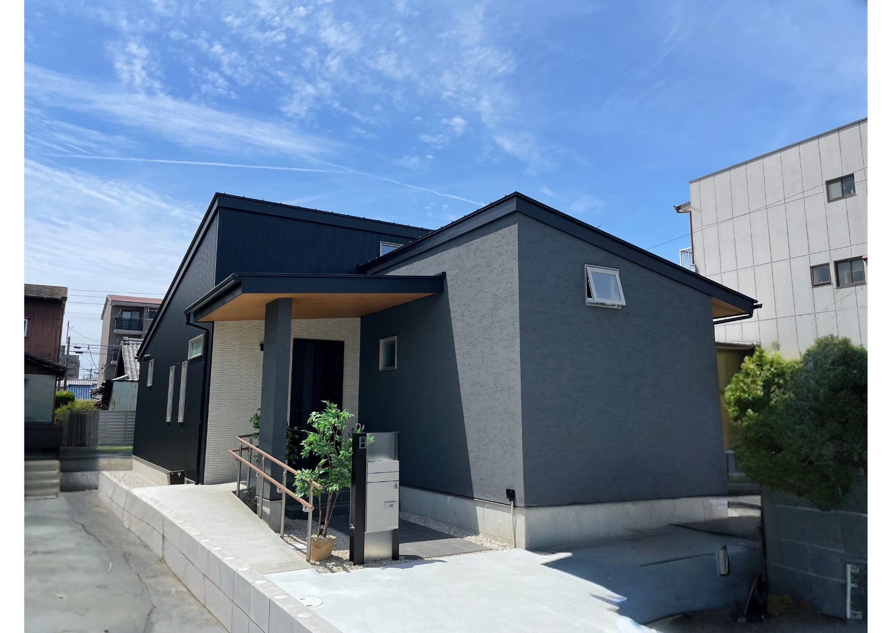【平屋を諦めない】世帯年収500万円でも叶えられる平屋の家づくり